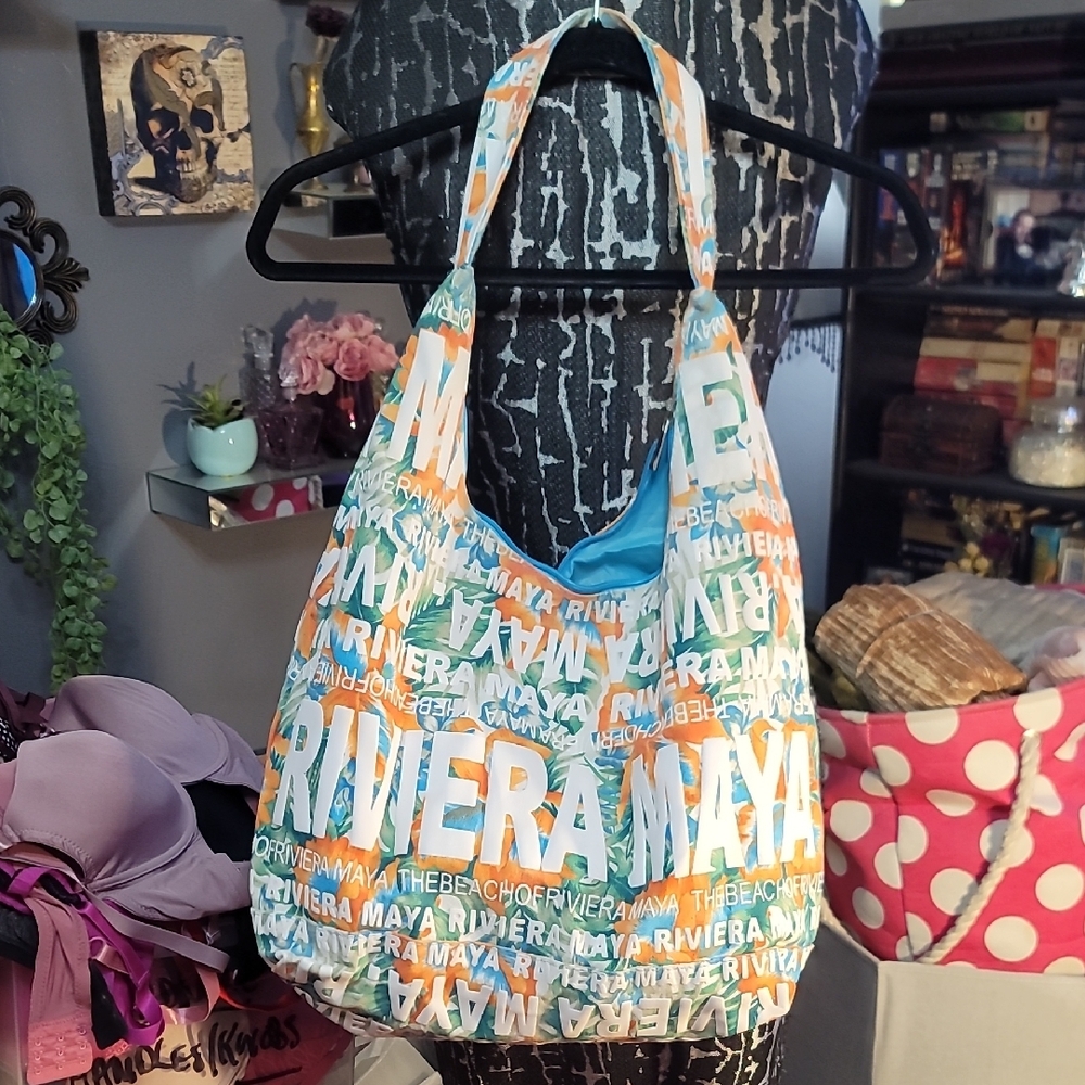 Robin Ruth Riviera Multicolor Text Shoulder Bag - Picture 3 of 6